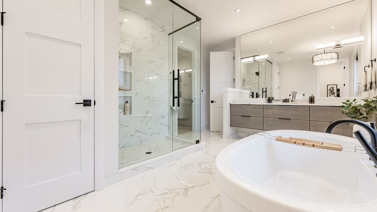 Expert Advice for Choosing the Right Wet Room Shower