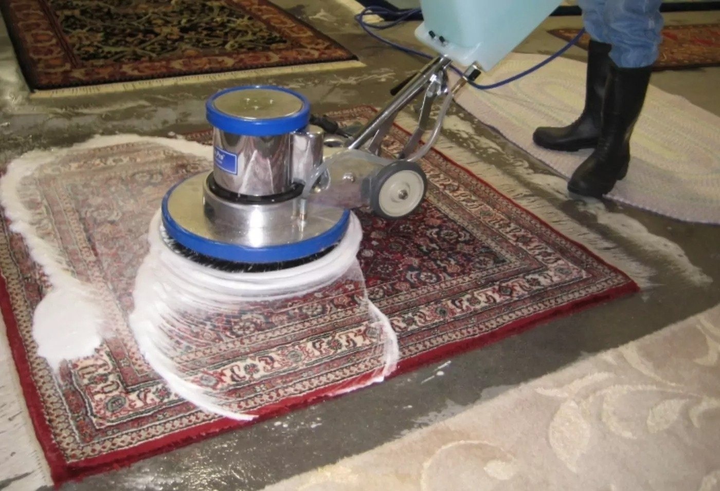 Carpet Cleaning Dubai for Spot, Stain &amp; Odor Removal