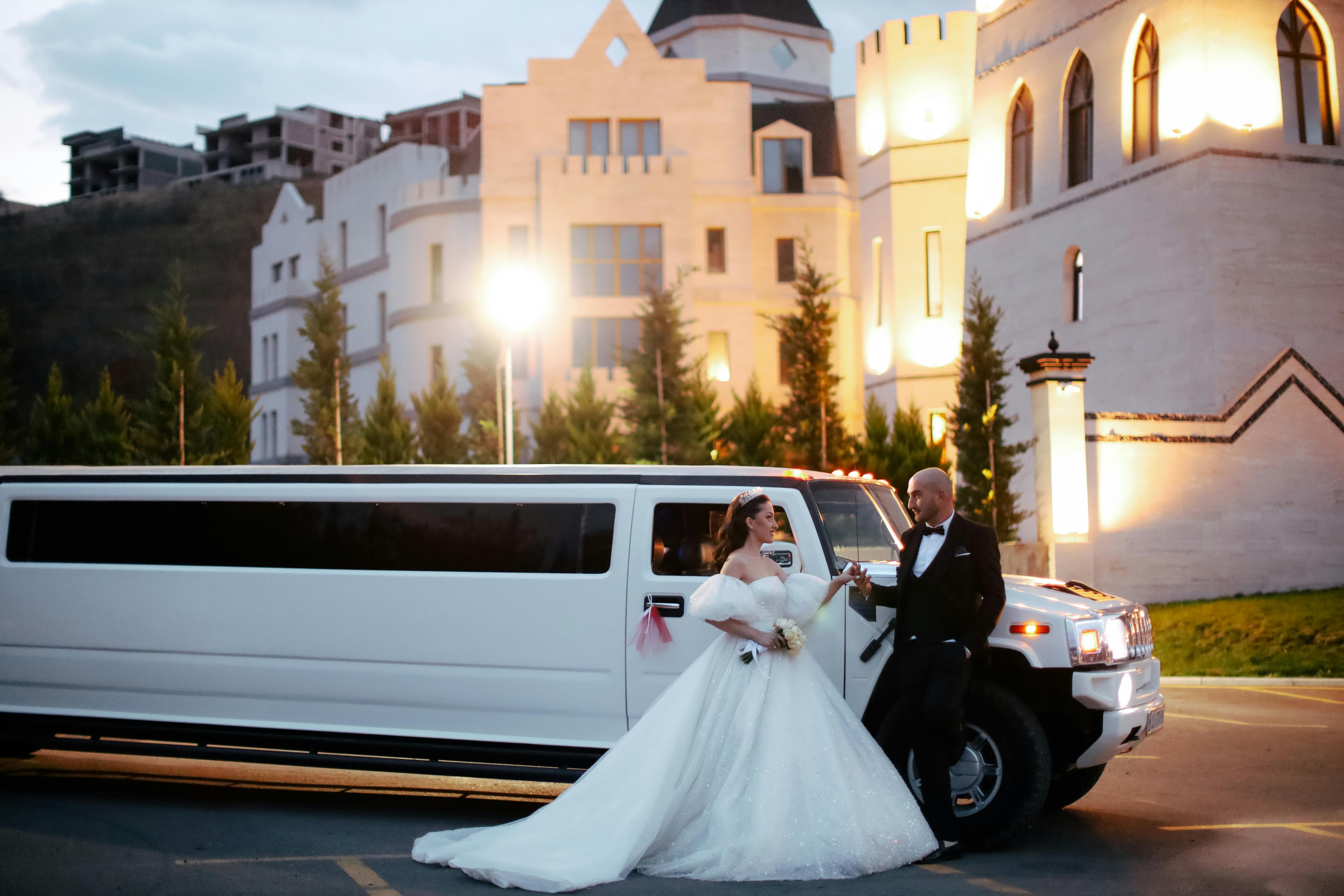 Miami Limousine Service for Luxury Travel with VIP Miami Limo Service
